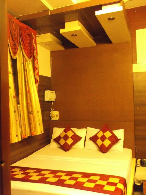 Hotel Abhineet Palace Jaipur Buitenkant foto