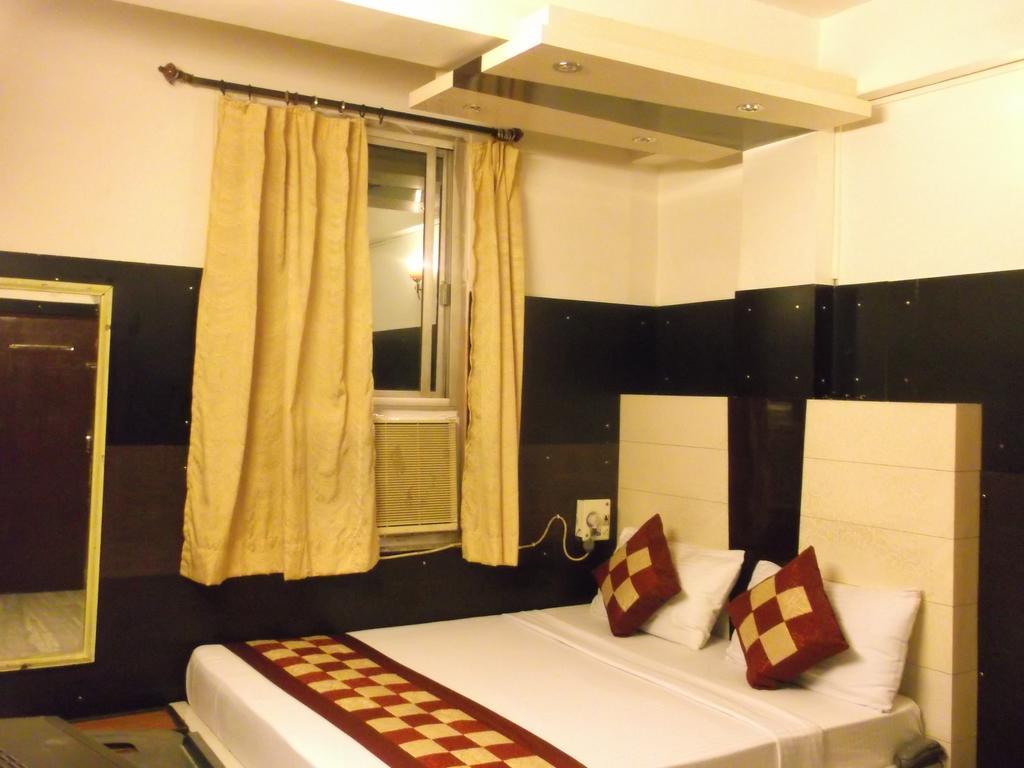 Hotel Abhineet Palace Jaipur Buitenkant foto