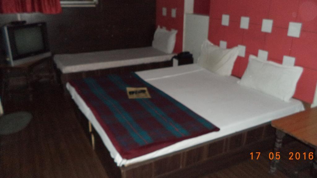 Hotel Abhineet Palace Jaipur Buitenkant foto
